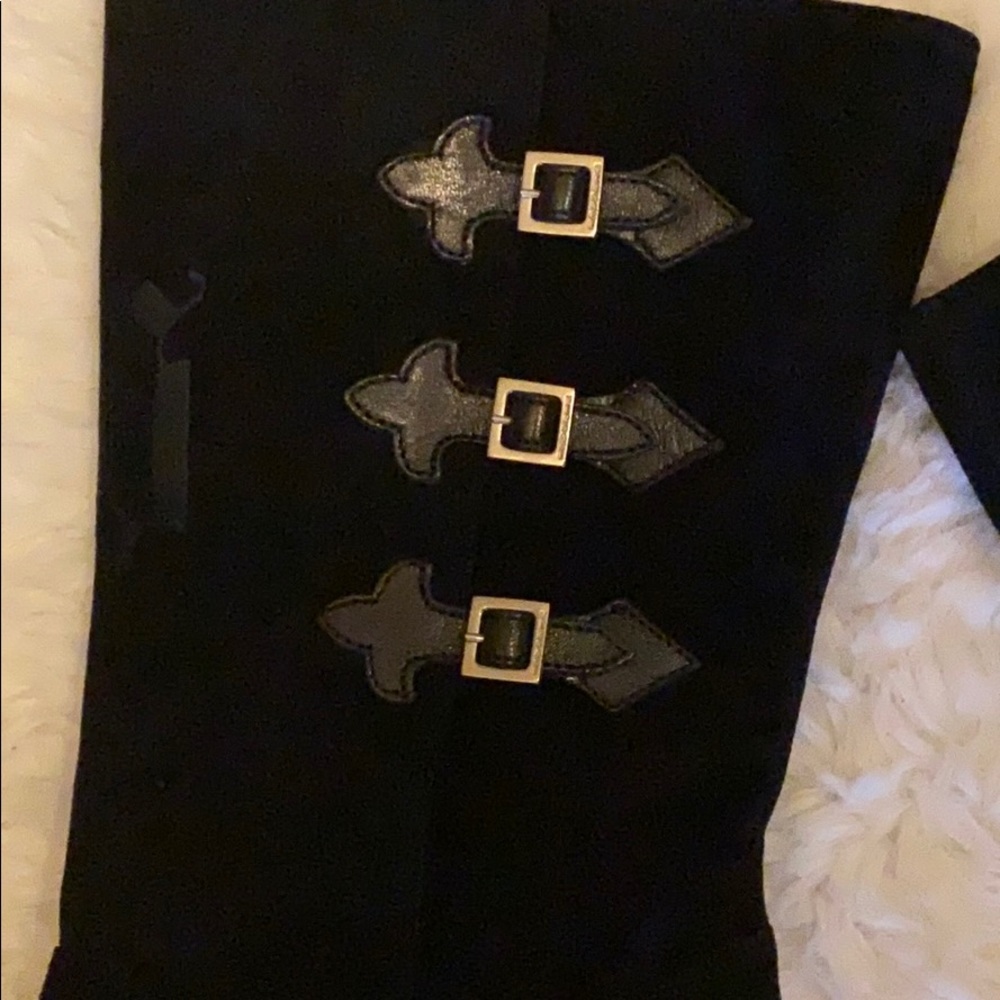 Versace - Picture 4 of 13